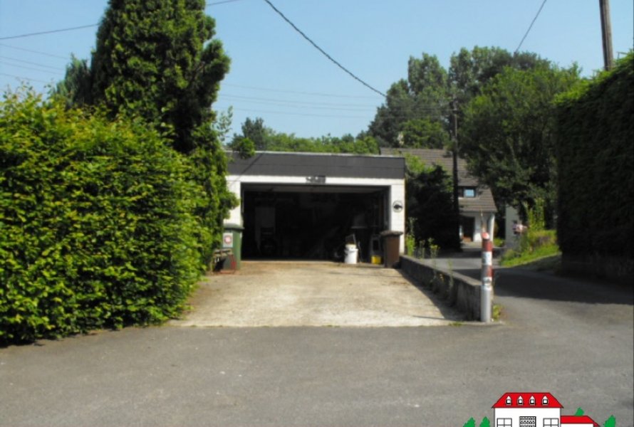 Doppelgarage + Stellplatz