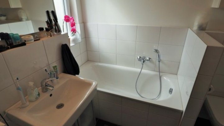 RESERVIERT: Neuwertig - Modern - Gepflegt - Gute Lage!